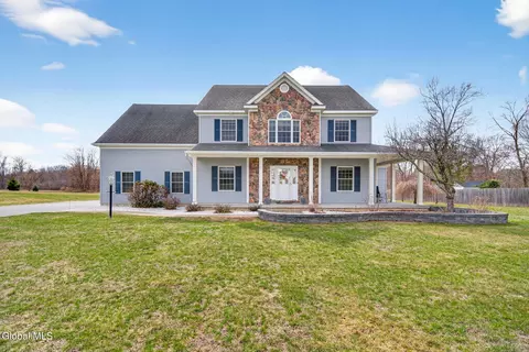 187 Lape Rd, Rensselaer, NY 12144
