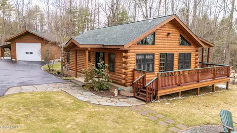 182 S Shore Rd, Edinburg, NY 12134