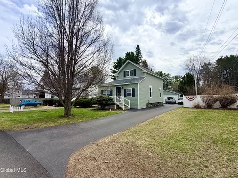 15 N Second Ave, Broadalbin, NY 12025