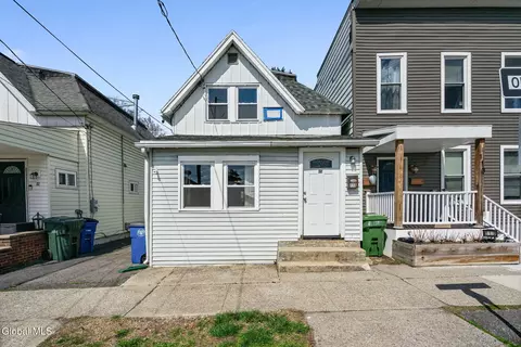 115 Breslin Ave, Cohoes, NY 12047