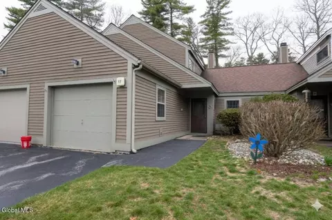 7 Prospect St #C17, Lake George, NY 12845