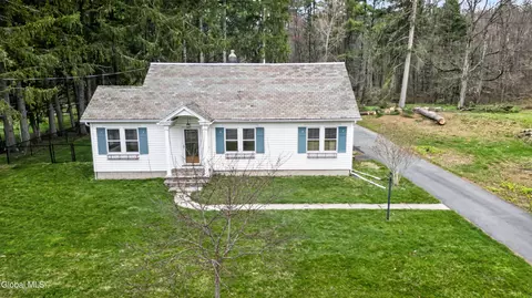 169 State Route 146, Altamont, NY 12009