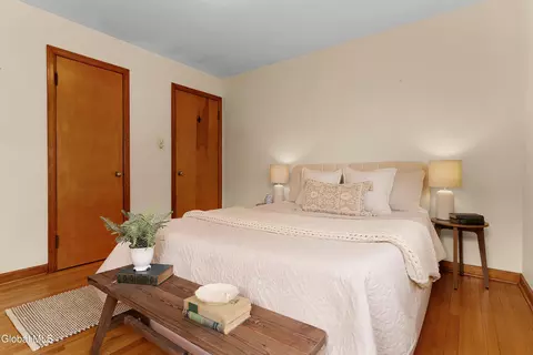 Bedroom - 515 Beacon St, Glenville, NY 12302 photo 4 of 6
