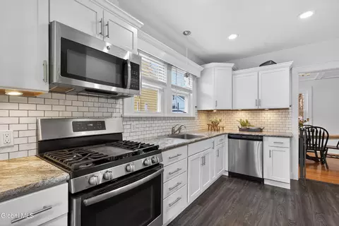 Kitchen - 58 Woodrow Ct, Troy, NY 12180 photo 2 of 3