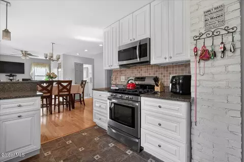 Kitchen - 1006 Riggi Ave, Schenectady, NY 12303 photo 3 of 4