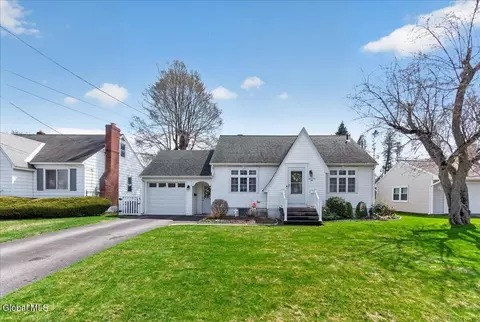 Exterior - 1006 Riggi Ave, Schenectady, NY 12303 photo 5 of 18