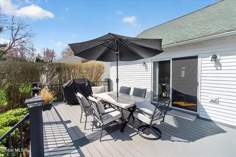Exterior - 1006 Riggi Ave, Schenectady, NY 12303 photo 10 of 18