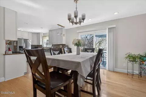 Dining - 1006 Riggi Ave, Schenectady, NY 12303 photo 2 of 3