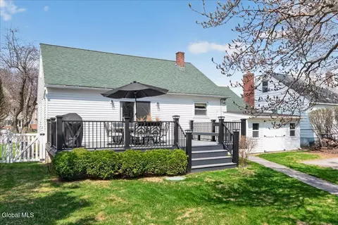 Exterior - 1006 Riggi Ave, Schenectady, NY 12303 photo 9 of 18