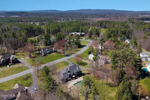 View/Area - 5 Old English Rd, Slingerlands, NY 12159 photo 2 of 3