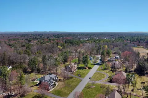 View/Area - 5 Old English Rd, Slingerlands, NY 12159 photo 3 of 3