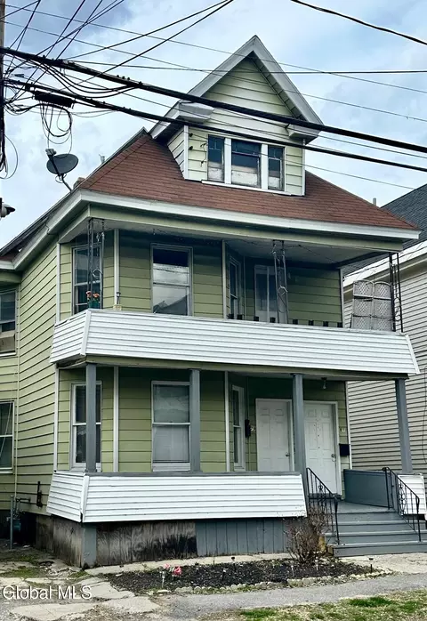 79 Robinson St, Schenectady, NY 12304 photo 4