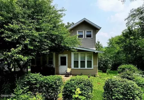 918 State Route 144, Hannacroix, NY 12087