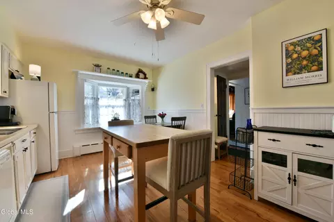 Dining - 846 Wright Ave, Schenectady, NY 12309 photo 5 of 6