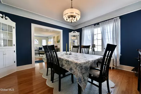 Dining - 846 Wright Ave, Schenectady, NY 12309 photo 4 of 6