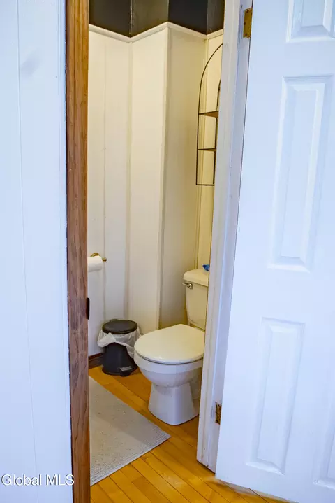 Bath - 3 Luther St, Troy, NY 12180 photo 1 of 6
