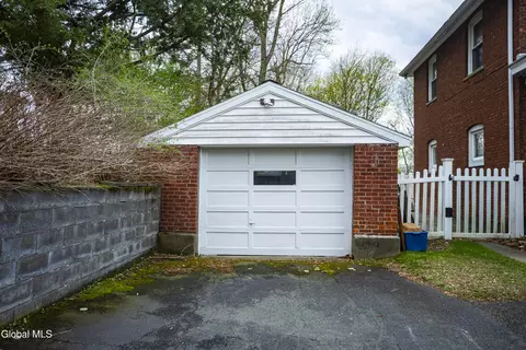 Exterior - 3 Luther St, Troy, NY 12180 photo 13 of 15