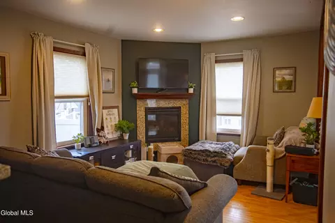 Living - 3 Luther St, Troy, NY 12180 photo 1 of 4