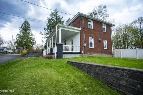 Exterior - 3 Luther St, Troy, NY 12180 photo 10 of 15
