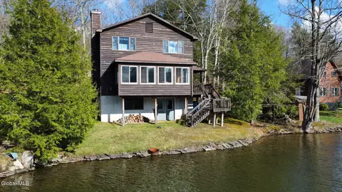102 Shoreline Dr, Summit, NY 12175