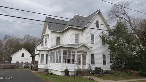 15 First Ave, Broadalbin, NY 12025