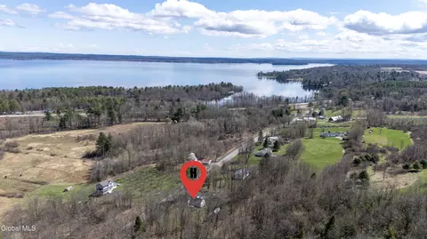 191 County Highway 123, Mayfield, NY 12117