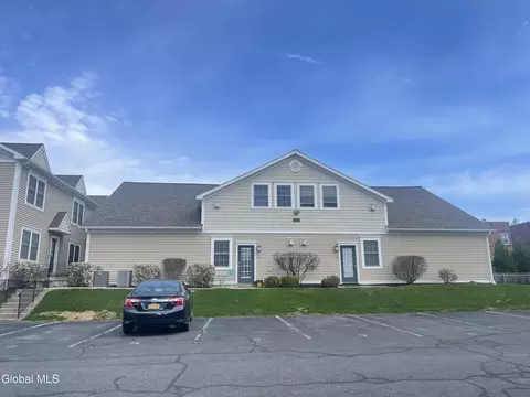 1110 Western Ave #9, Albany, NY 12203