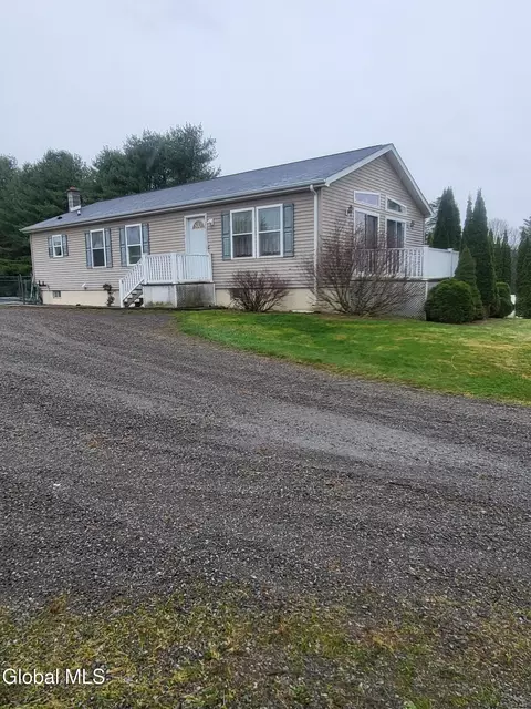 32 Goodman Rd, Fort Ann, NY 12827