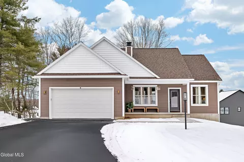 80 Schuurman Rd # B, Castleton On Hudson, NY 12033