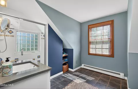 Bath - 531 Delaware Ave, Delmar, NY 12054 photo 3 of 6