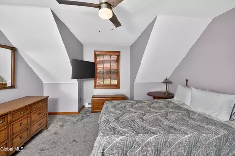 Bedroom - 531 Delaware Ave, Delmar, NY 12054 photo 5 of 8