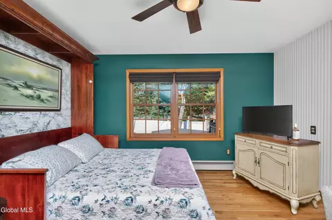 Bedroom - 531 Delaware Ave, Delmar, NY 12054 photo 2 of 8