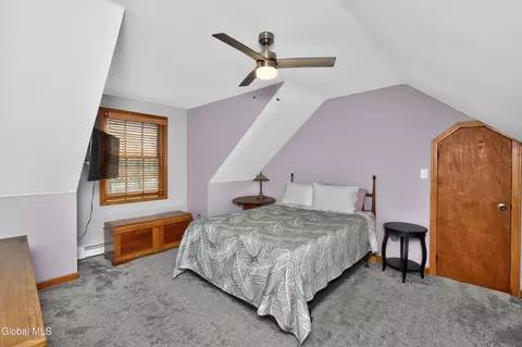 Bedroom - 531 Delaware Ave, Delmar, NY 12054 photo 4 of 8