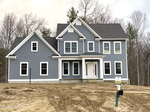 1 Jennifer Ln, Ballston Spa, NY 12020