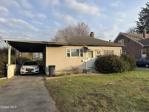 45 Hudson Ave, Colonie, NY 12205