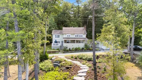 699 Gull Bay Rd, Putnam Station, NY 12861
