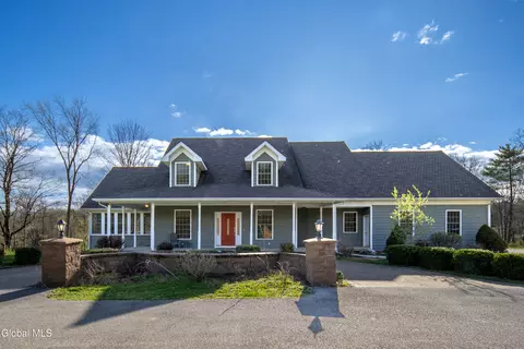 11 Goldfoot Rd, Round Lake, NY 12151