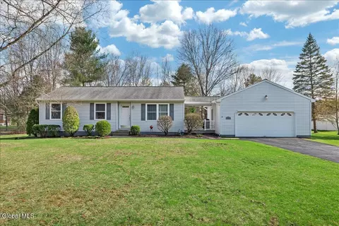 181 Jones Rd, Saratoga Springs, NY 12866