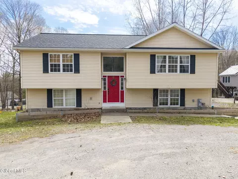 164 N Greenfield Rd, Porter Corners, NY 12859