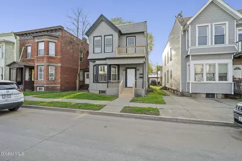 161 6th Ave, Troy, NY 12180