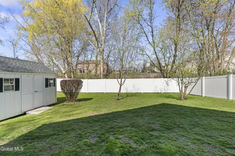 Exterior - 41 Covington Ave, Schenectady, NY 12304 photo 9 of 11