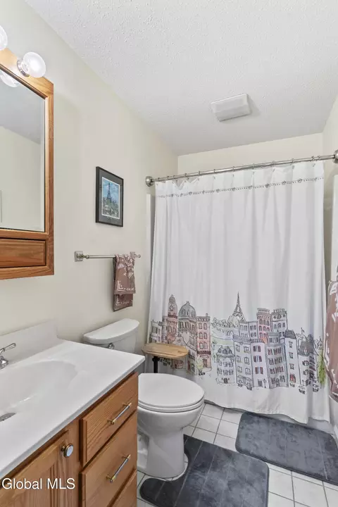Bath - 41 Covington Ave, Schenectady, NY 12304 photo 3 of 3