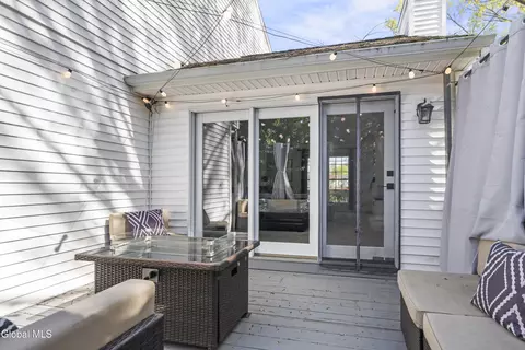 Exterior - 41 Covington Ave, Schenectady, NY 12304 photo 6 of 11