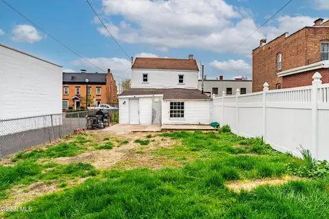 Exterior - 362 2nd St, Troy, NY 12180 photo 6 of 7
