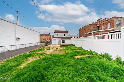 Exterior - 362 2nd St, Troy, NY 12180 photo 5 of 7