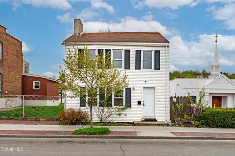 362 2nd St, Troy, NY 12180
