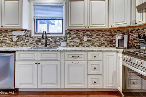 Kitchen - 59 1st Ave, Broadalbin, NY 12025 photo 11 of 19
