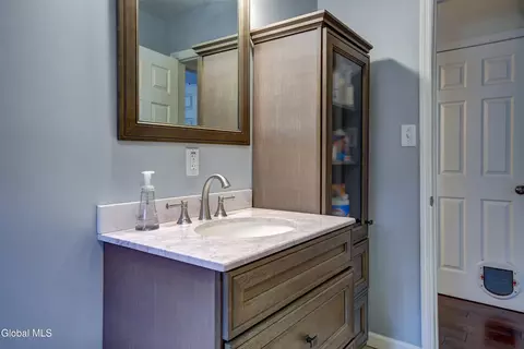 Bath - 59 1st Ave, Broadalbin, NY 12025 photo 4 of 16