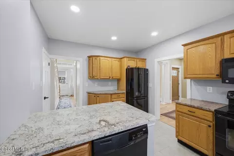 3613 Becker St, Schenectady, NY 12304 photo 20