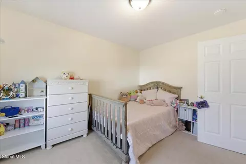 Bedroom - 14 Stratton Pl, Delmar, NY 12054 photo 4 of 5